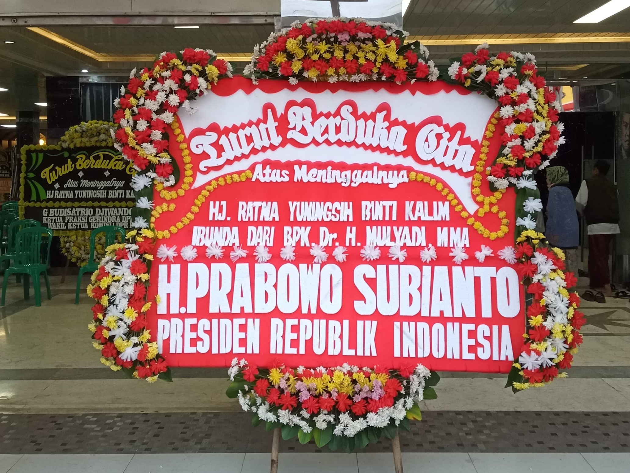 Bunga Papan - Mahkota Florist Bogor